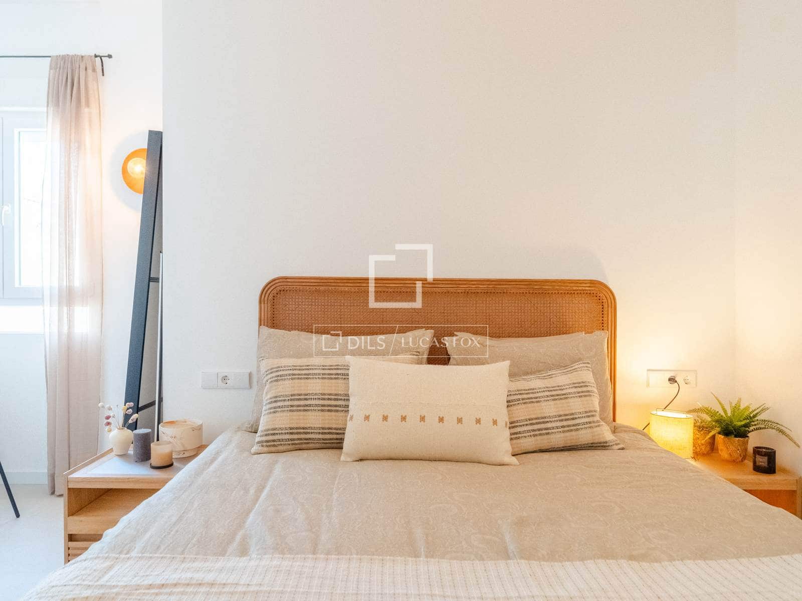 2 bedroom Apartment for rent in Valencia city - € 1,750 (Ref: 9730895)