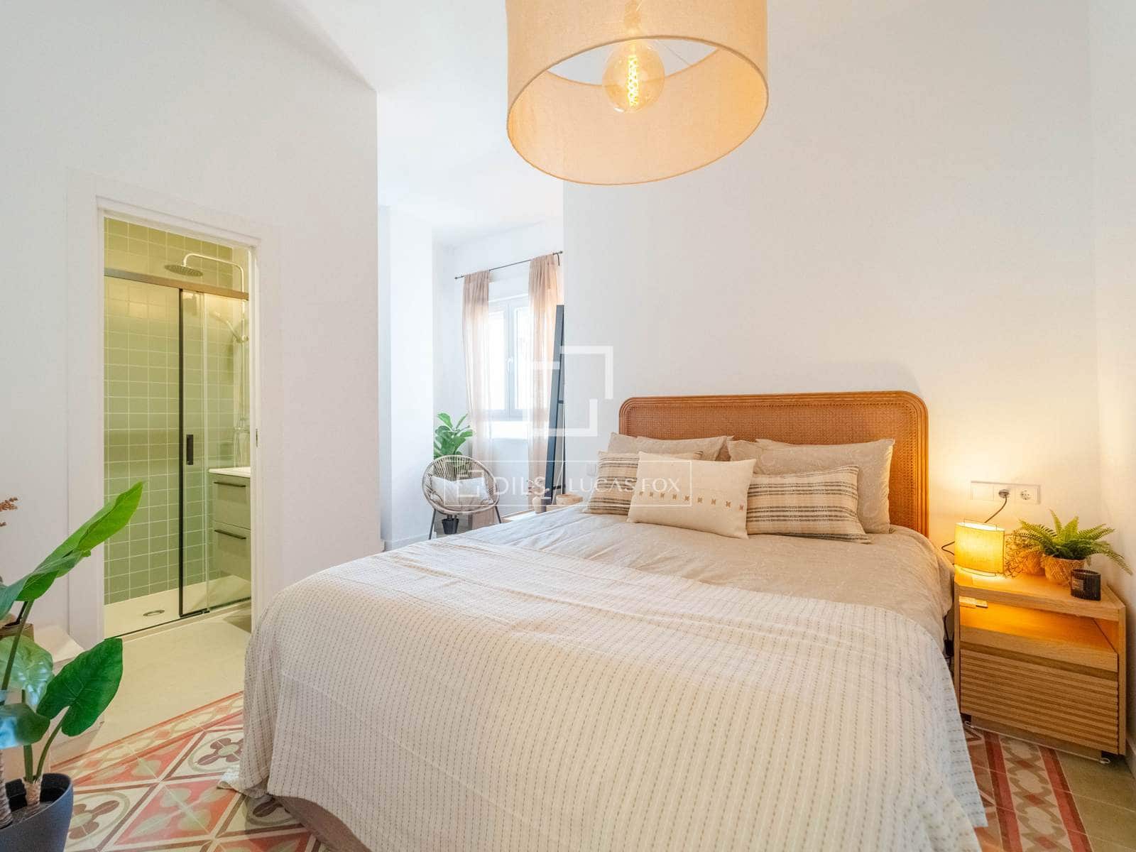 2 bedroom Apartment for rent in Valencia city - € 1,750 (Ref: 9730895)