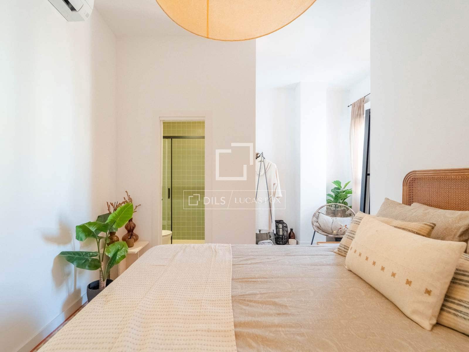 2 bedroom Apartment for rent in Valencia city - € 1,750 (Ref: 9730895)