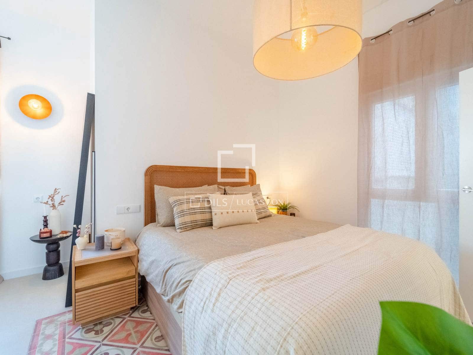 2 bedroom Apartment for rent in Valencia city - € 1,750 (Ref: 9730895)