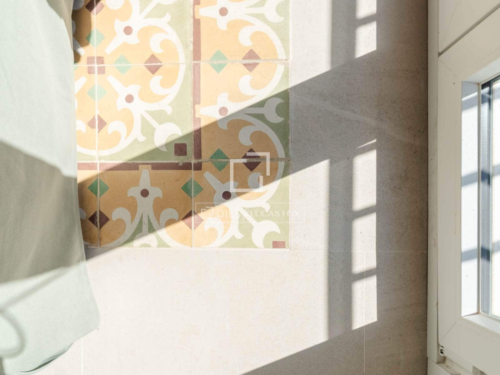 2 bedroom Apartment for rent in Valencia city - € 1,750 (Ref: 9730895)