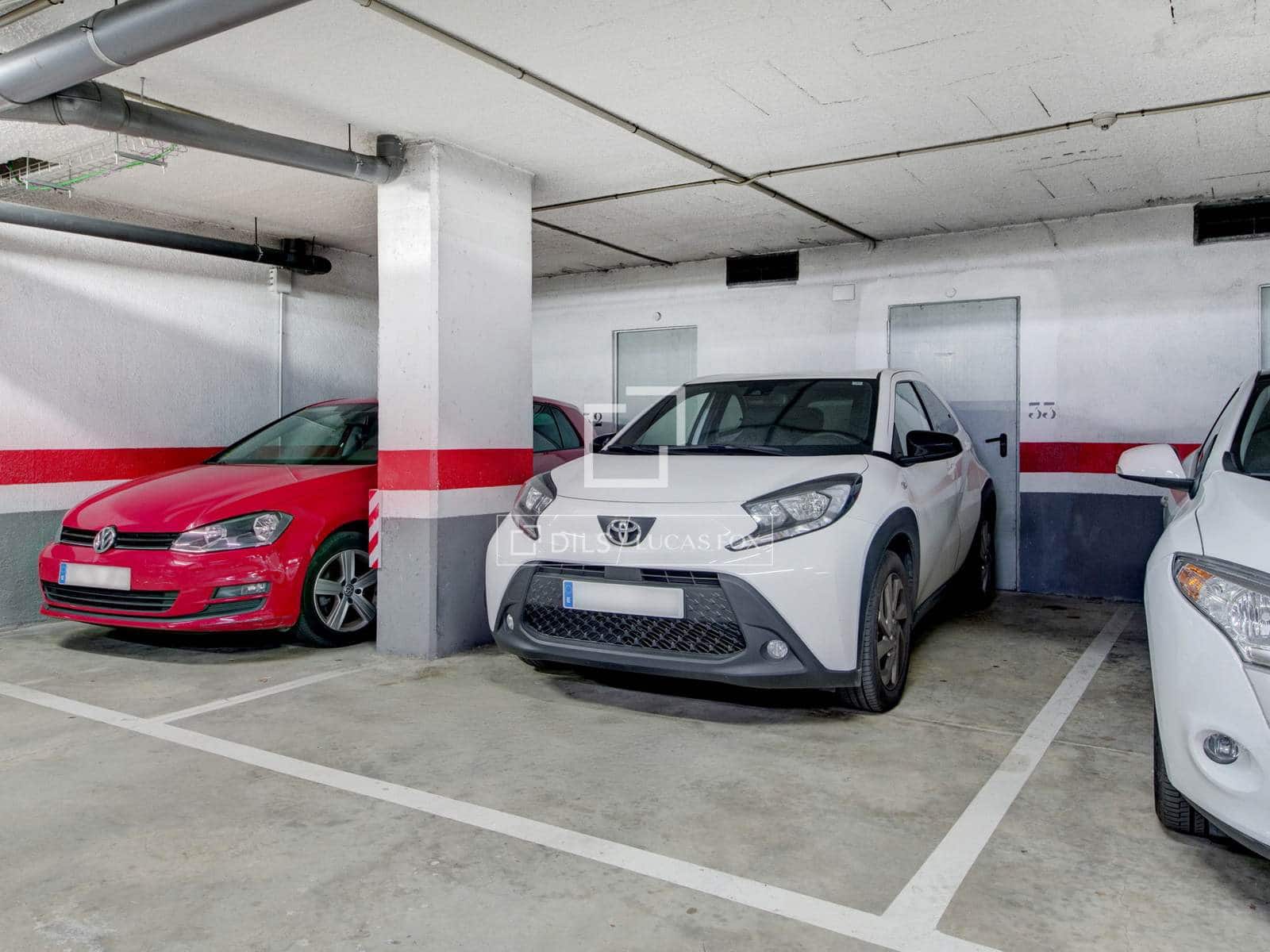 2 bedroom Apartment for sale in Sant Joan Despi with pool garage - € 600,000 (Ref: 9730896)