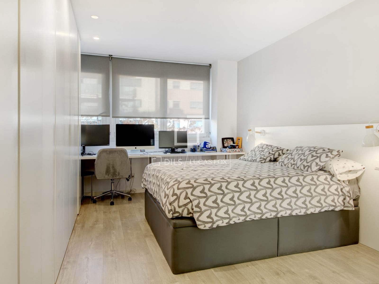 2 bedroom Apartment for sale in Sant Joan Despi with pool garage - € 600,000 (Ref: 9730896)