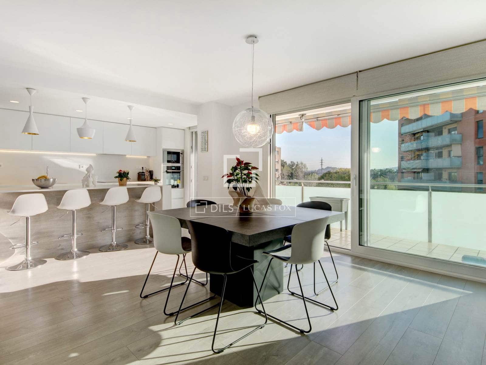 2 bedroom Apartment for sale in Sant Joan Despi with pool garage - € 600,000 (Ref: 9730896)