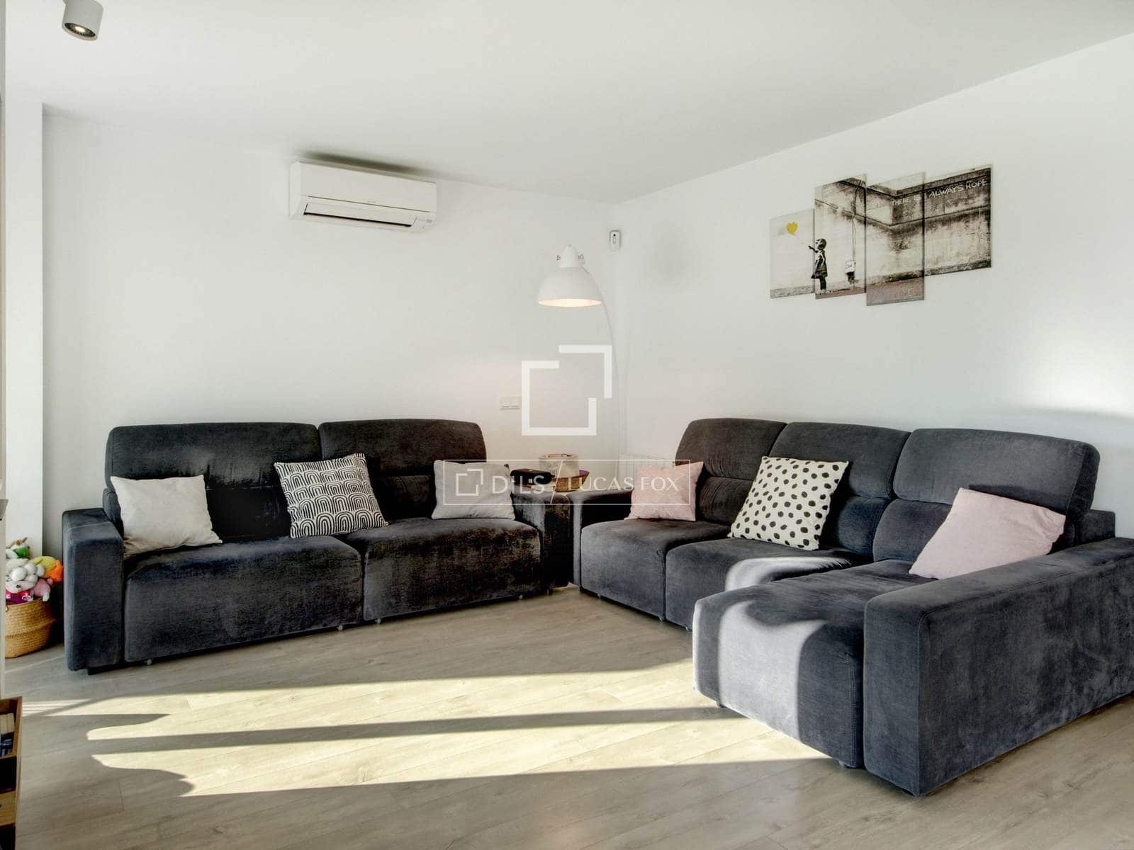 2 bedroom Apartment for sale in Sant Joan Despi with pool garage - € 600,000 (Ref: 9730896)