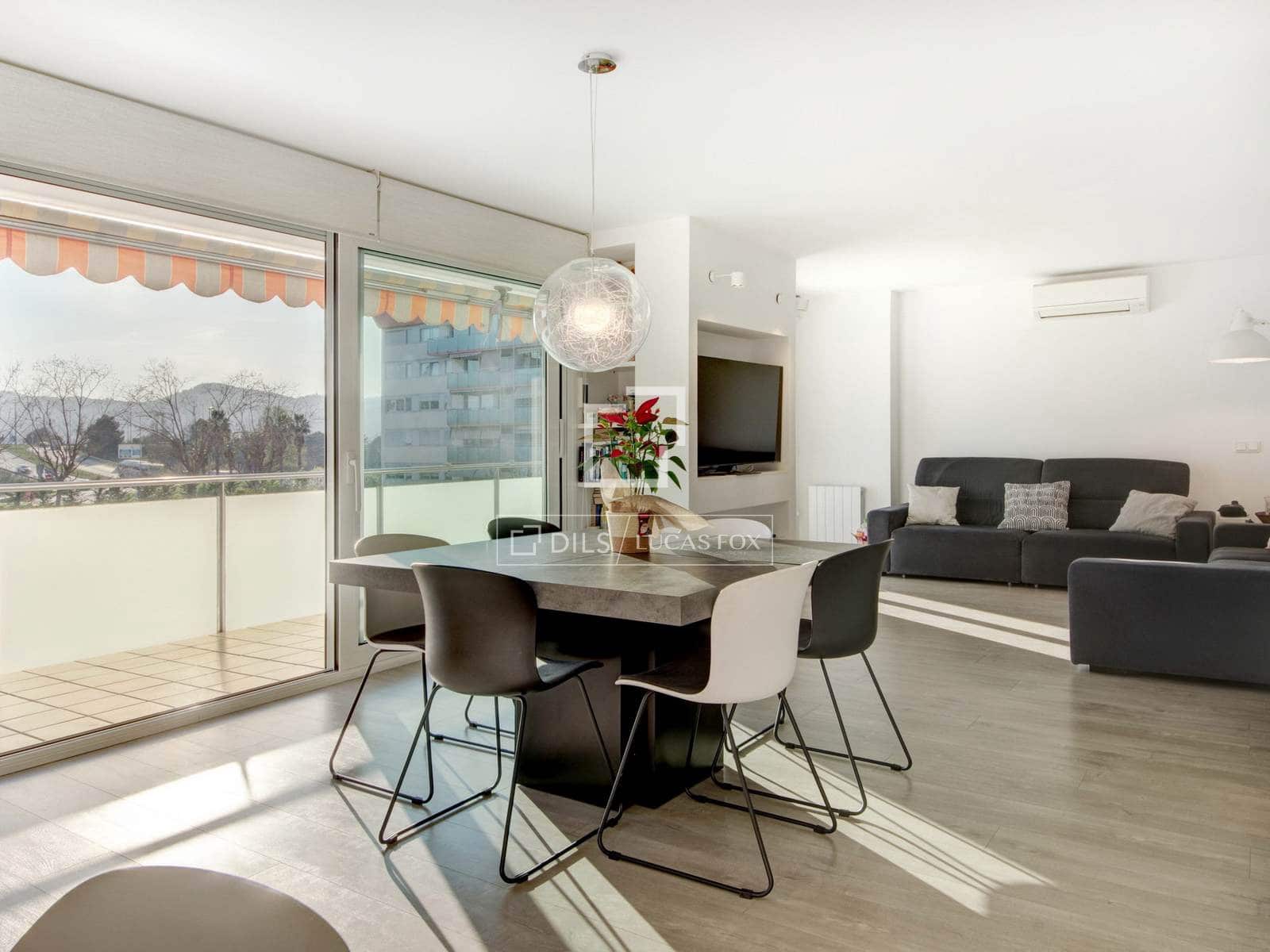 2 bedroom Apartment for sale in Sant Joan Despi with pool garage - € 600,000 (Ref: 9730896)