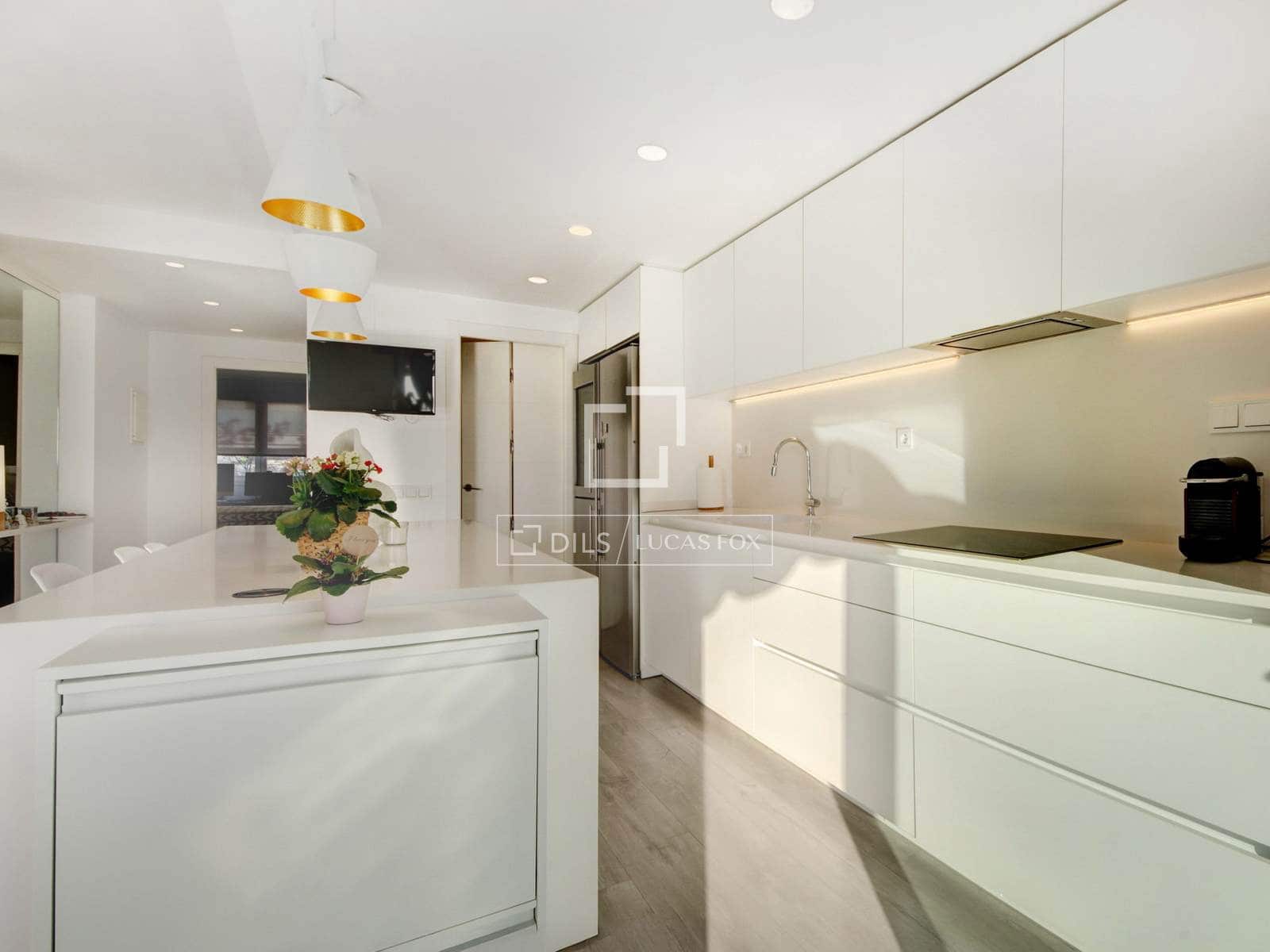 2 bedroom Apartment for sale in Sant Joan Despi with pool garage - € 600,000 (Ref: 9730896)