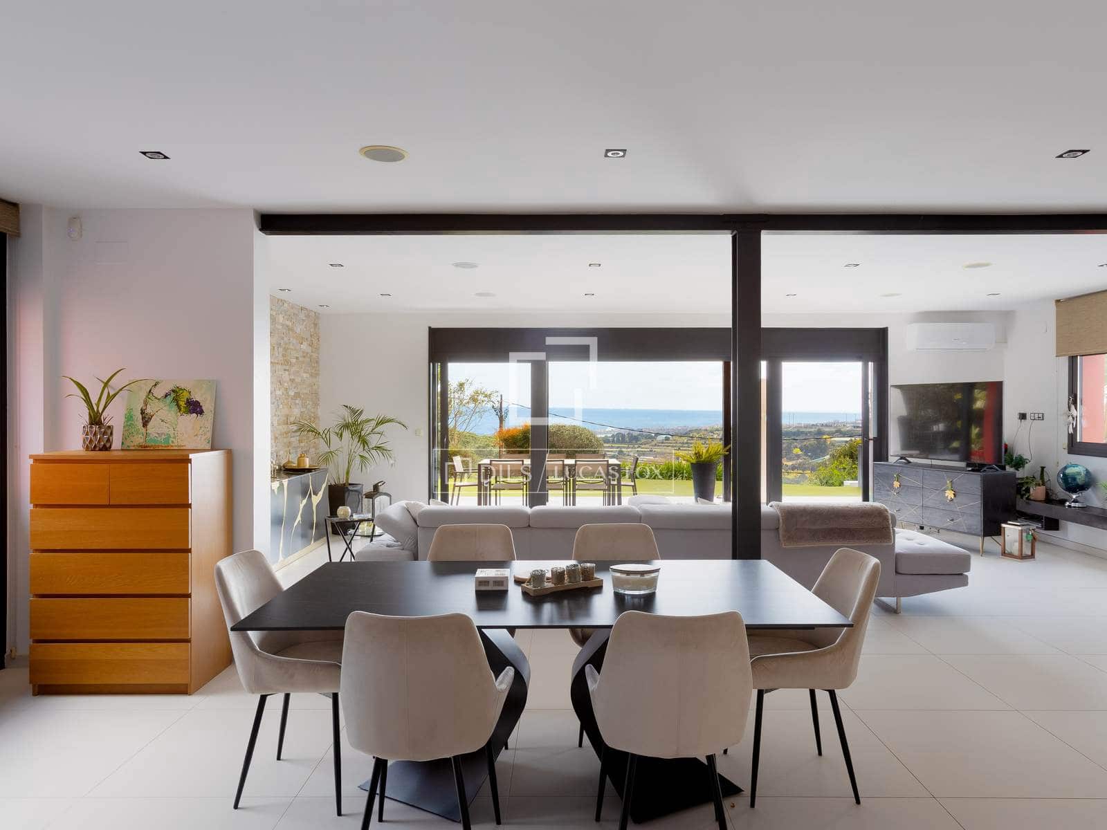 5 slaapkamer Villa te koop in Cabrils met zwembad garage - € 1.750.000 (Ref: 9731202)