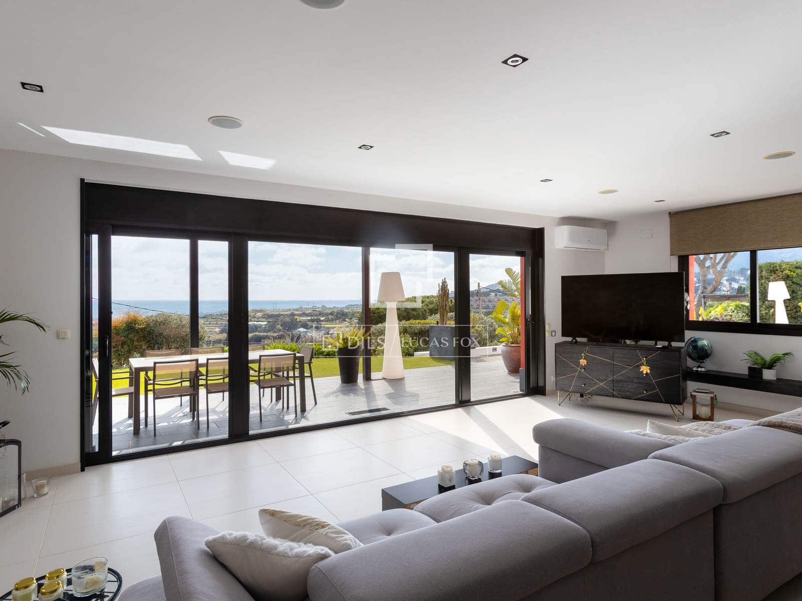 5 slaapkamer Villa te koop in Cabrils met zwembad garage - € 1.750.000 (Ref: 9731202)