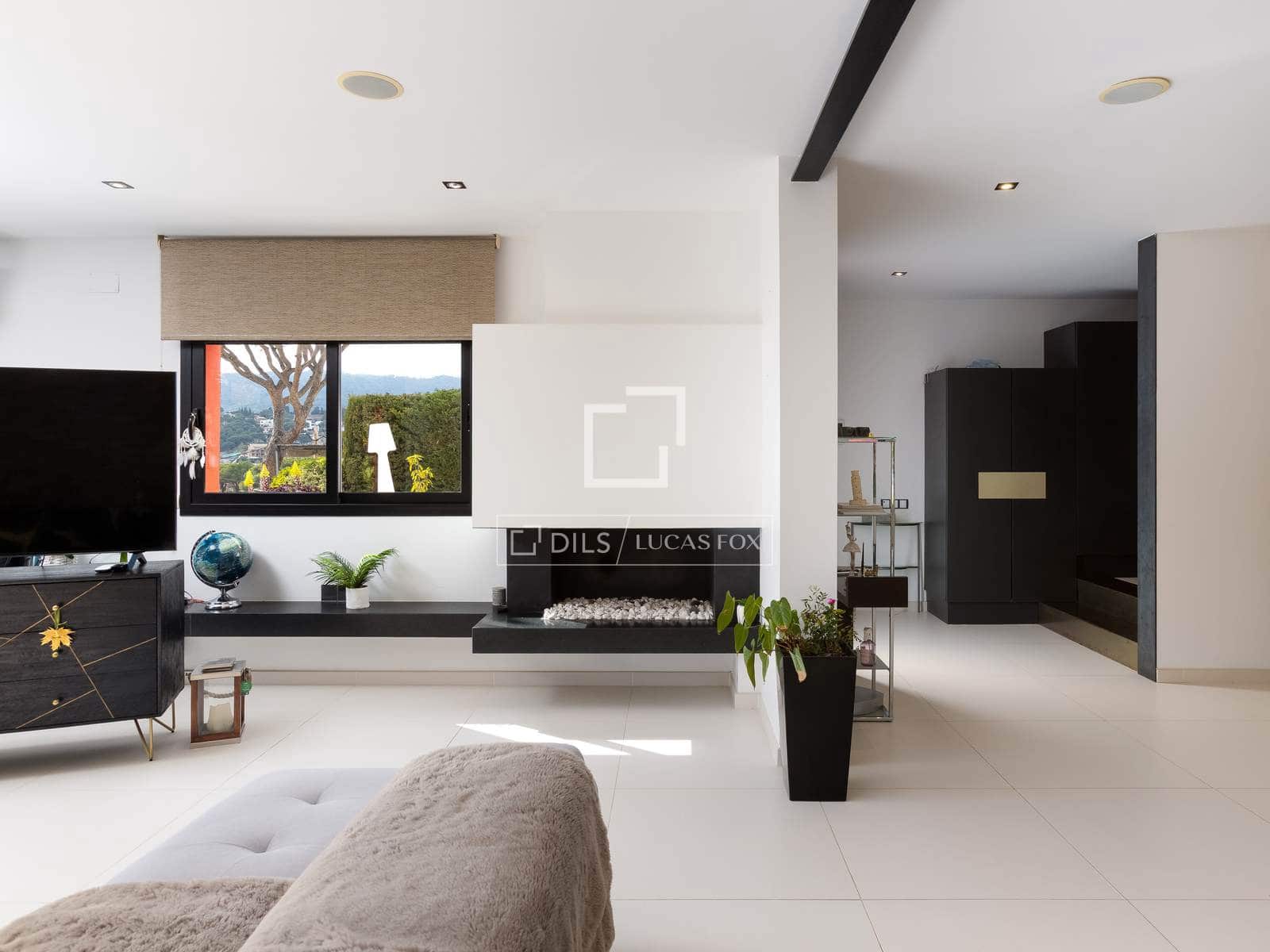 5 slaapkamer Villa te koop in Cabrils met zwembad garage - € 1.750.000 (Ref: 9731202)