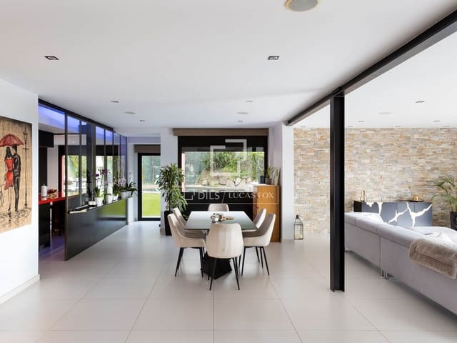 5 slaapkamer Villa te koop in Cabrils met zwembad garage - € 1.750.000 (Ref: 9731202)