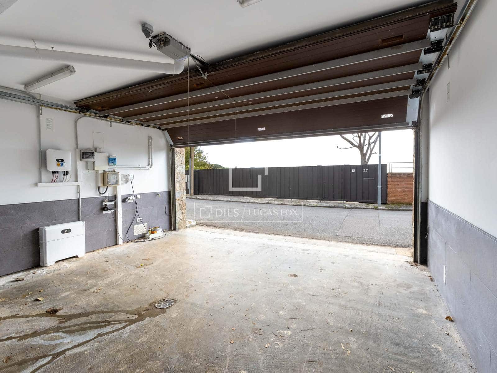 5 slaapkamer Villa te koop in Cabrils met zwembad garage - € 1.750.000 (Ref: 9731202)