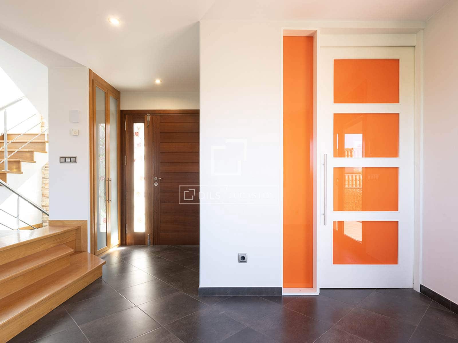 3 bedroom Villa for sale in Vigo with garage - € 690,000 (Ref: 9733374)