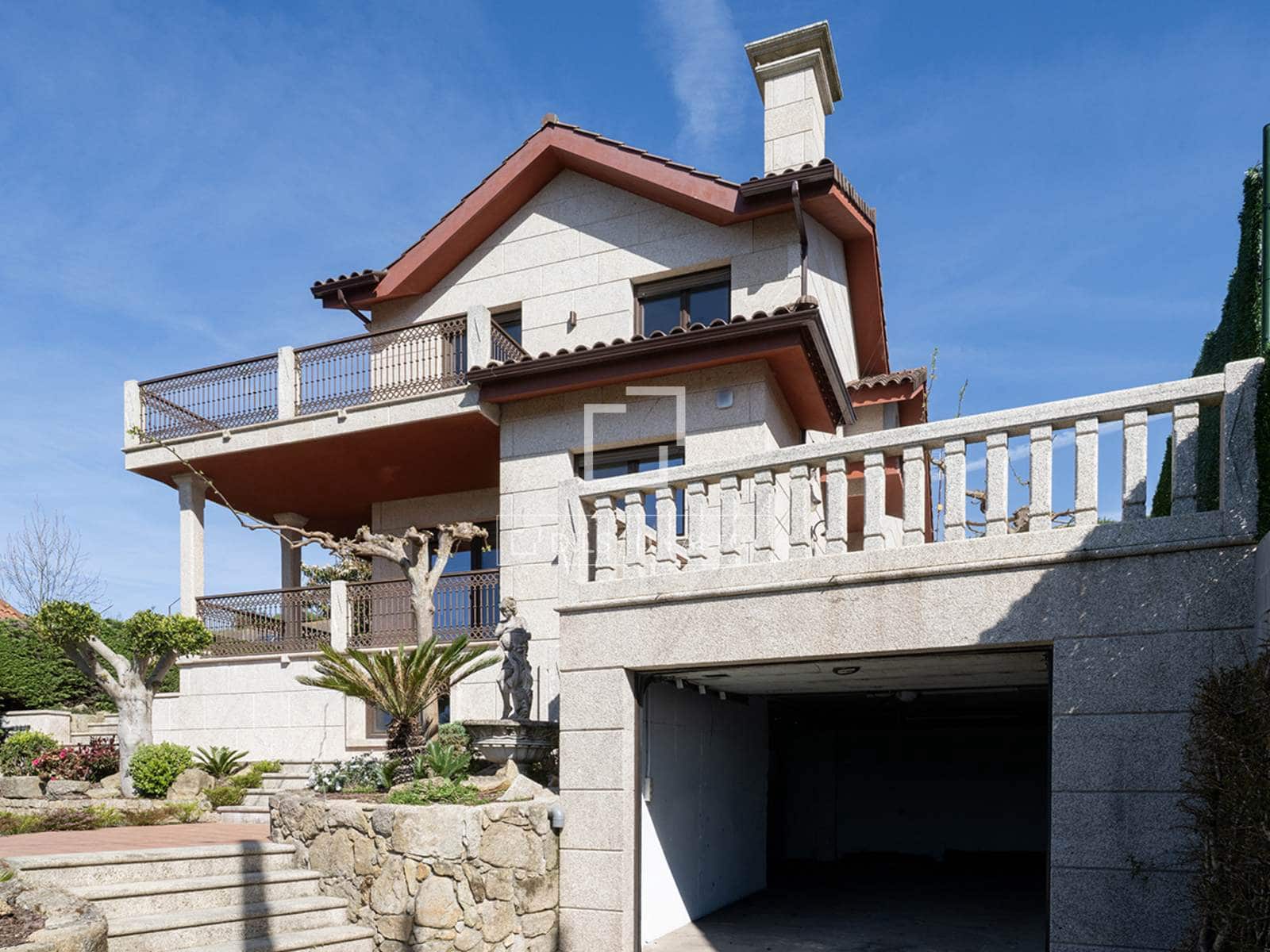 3 bedroom Villa for sale in Vigo with garage - € 690,000 (Ref: 9733374)