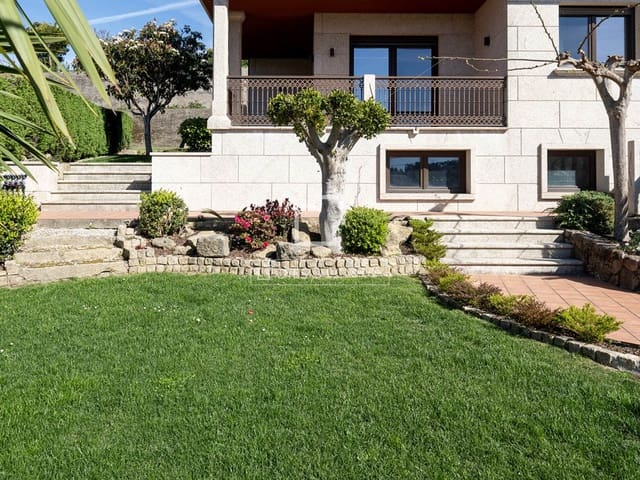 3 soveværelse Villa til salg i Vigo med garage - € 690.000 (Ref: 9733374)