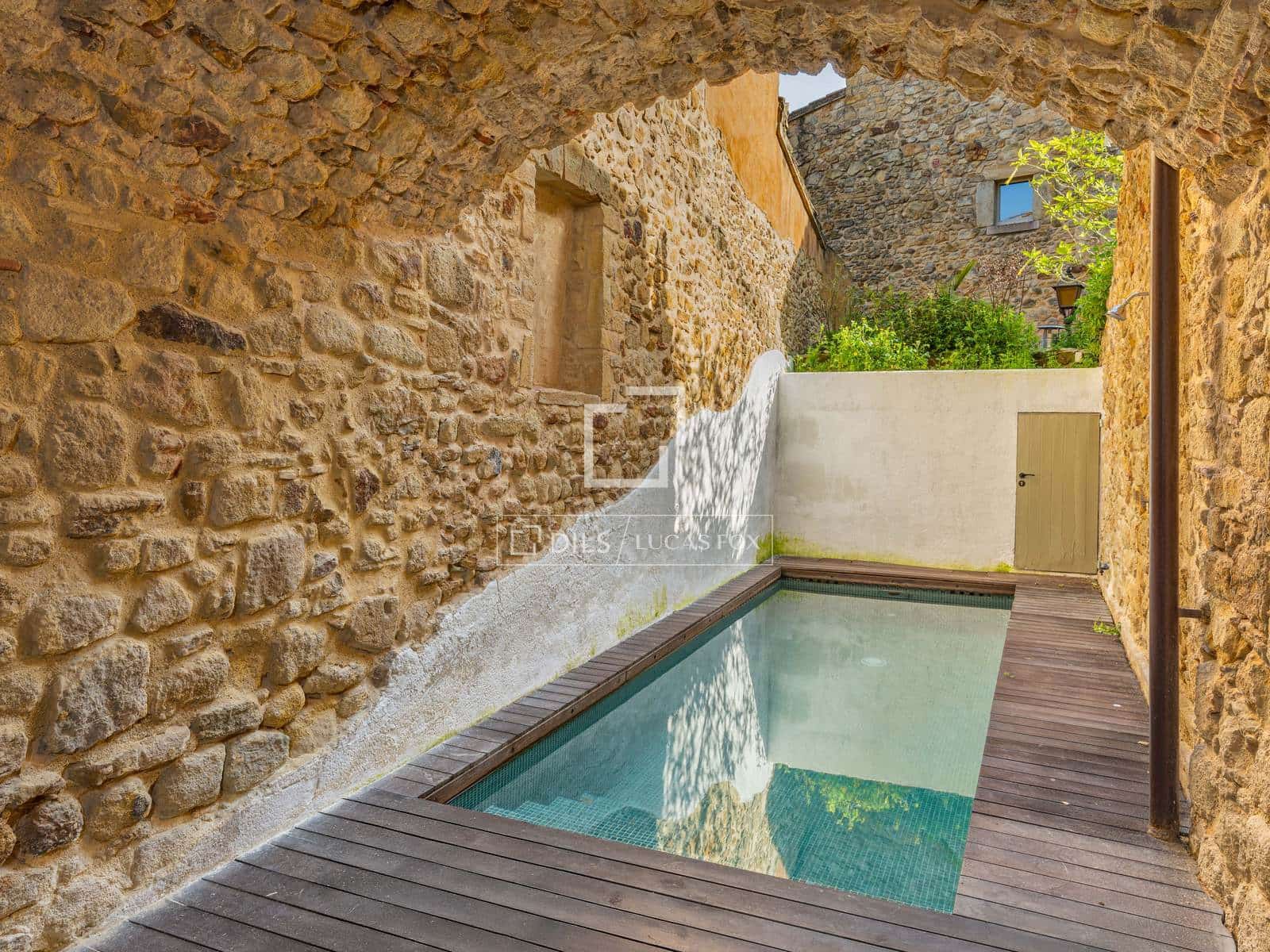 5 soveværelse Finca/Landehus til salg i Pals med swimmingpool - € 1.150.000 (Ref: 9733375)