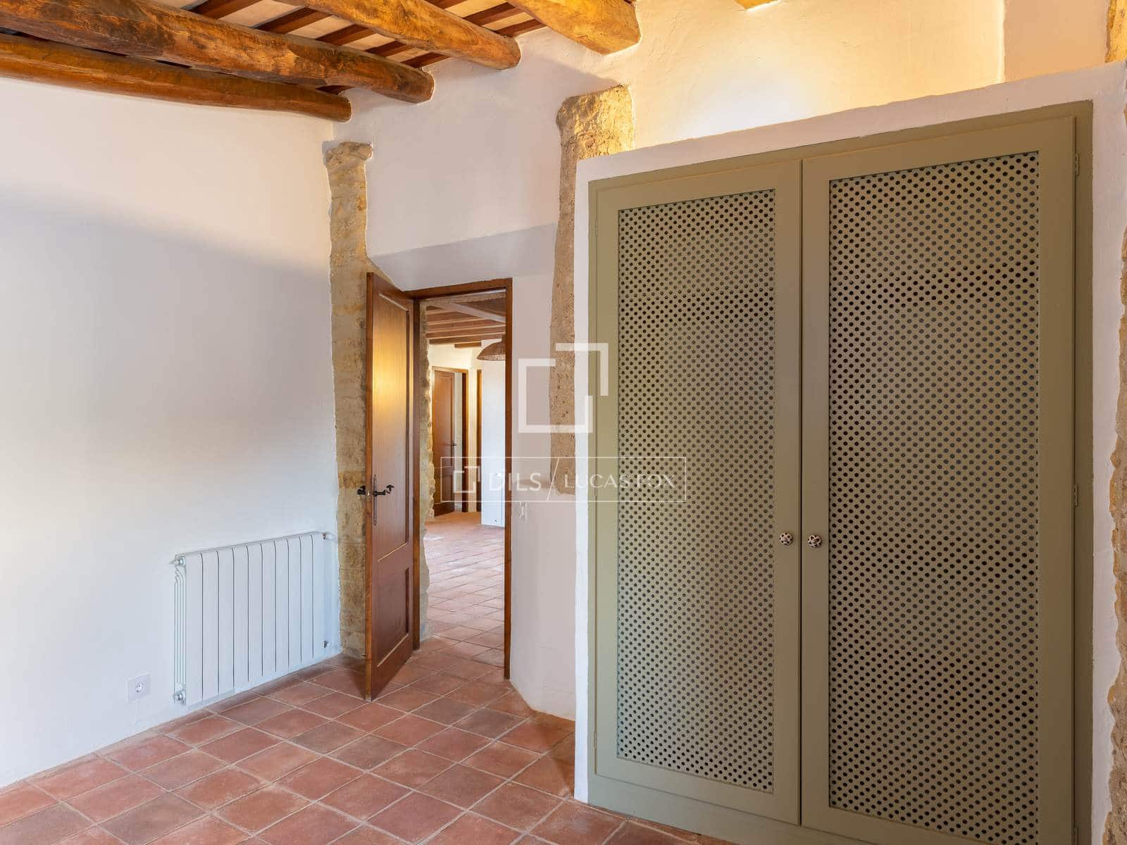 5 soveværelse Finca/Landehus til salg i Pals med swimmingpool - € 1.150.000 (Ref: 9733375)