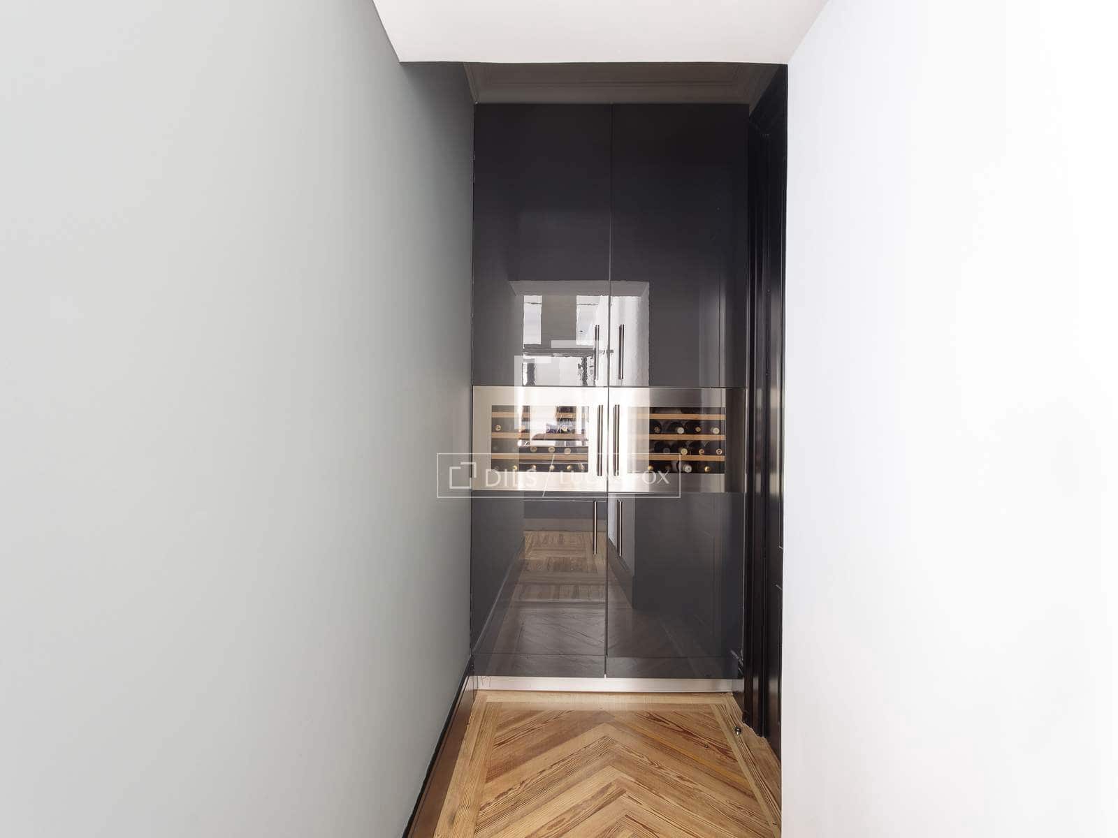 3 slaapkamer Appartement te huur in Madrid stad met garage - € 15.000 (Ref: 9733579)