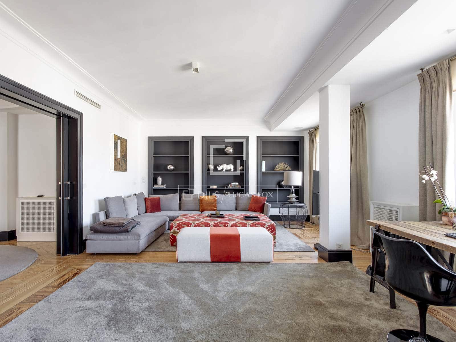 3 slaapkamer Appartement te huur in Madrid stad met garage - € 15.000 (Ref: 9733579)