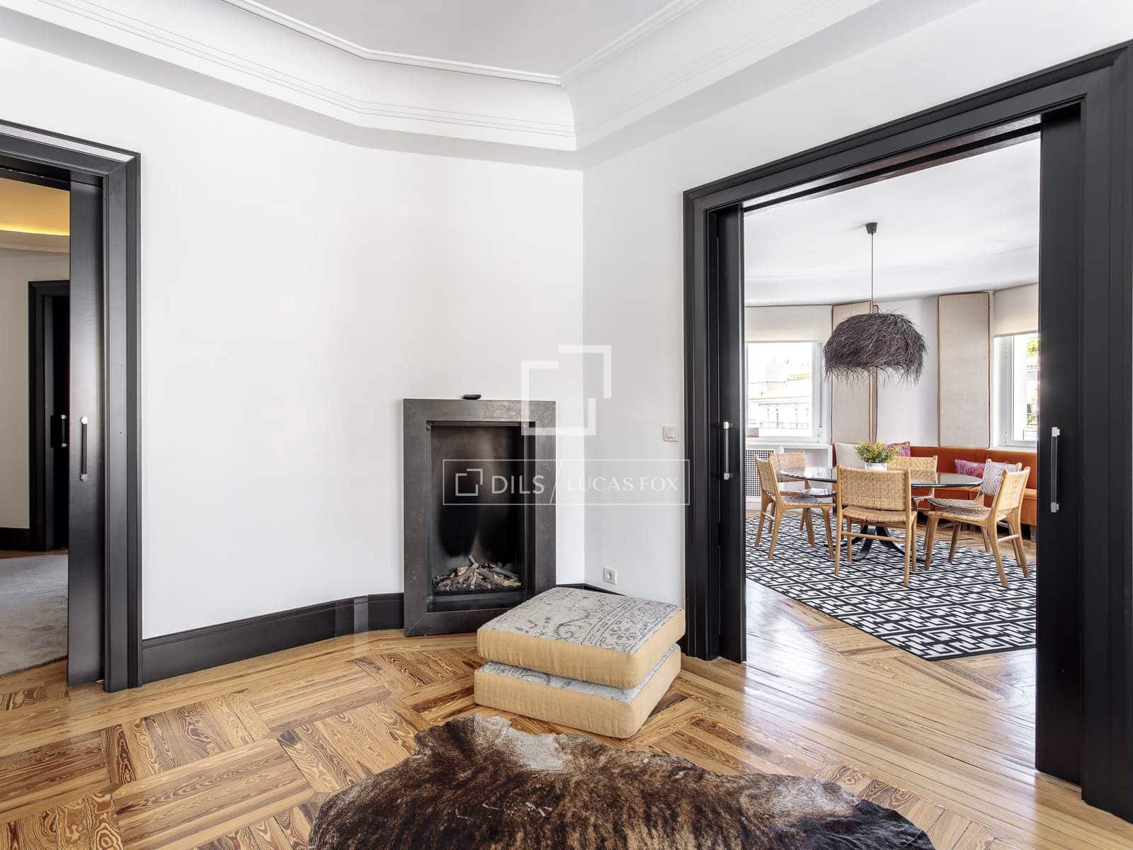 3 slaapkamer Appartement te huur in Madrid stad met garage - € 15.000 (Ref: 9733579)