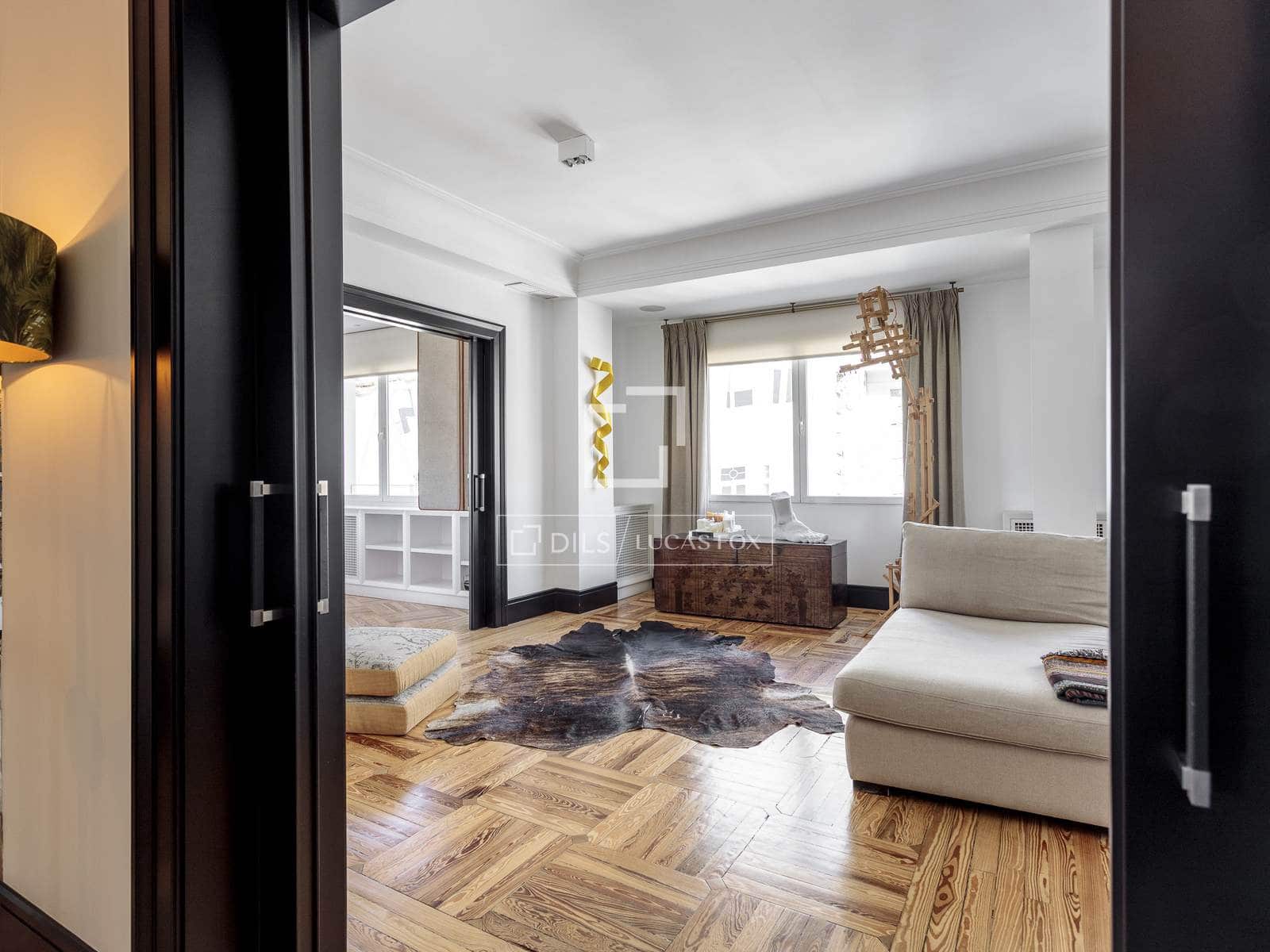 3 slaapkamer Appartement te huur in Madrid stad met garage - € 15.000 (Ref: 9733579)