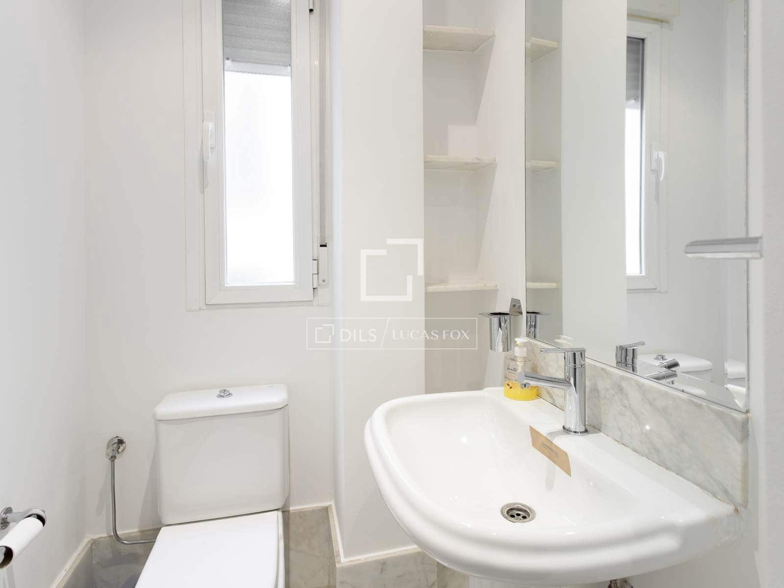 3 slaapkamer Appartement te huur in Madrid stad met garage - € 15.000 (Ref: 9733579)