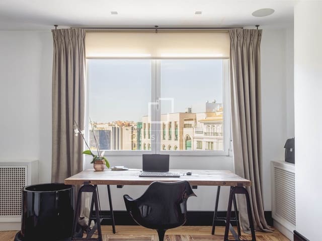 3 slaapkamer Appartement te huur in Castellana, Madrid stad met garage - € 15.000 (Ref: 9733579)