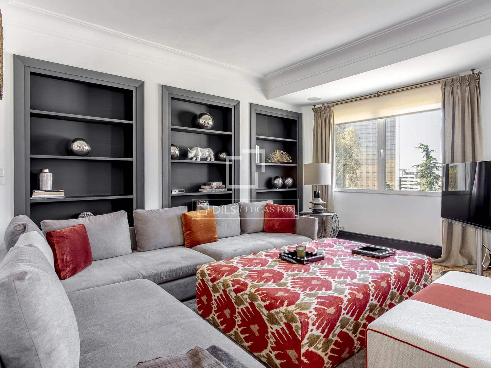 3 slaapkamer Appartement te huur in Madrid stad met garage - € 15.000 (Ref: 9733579)