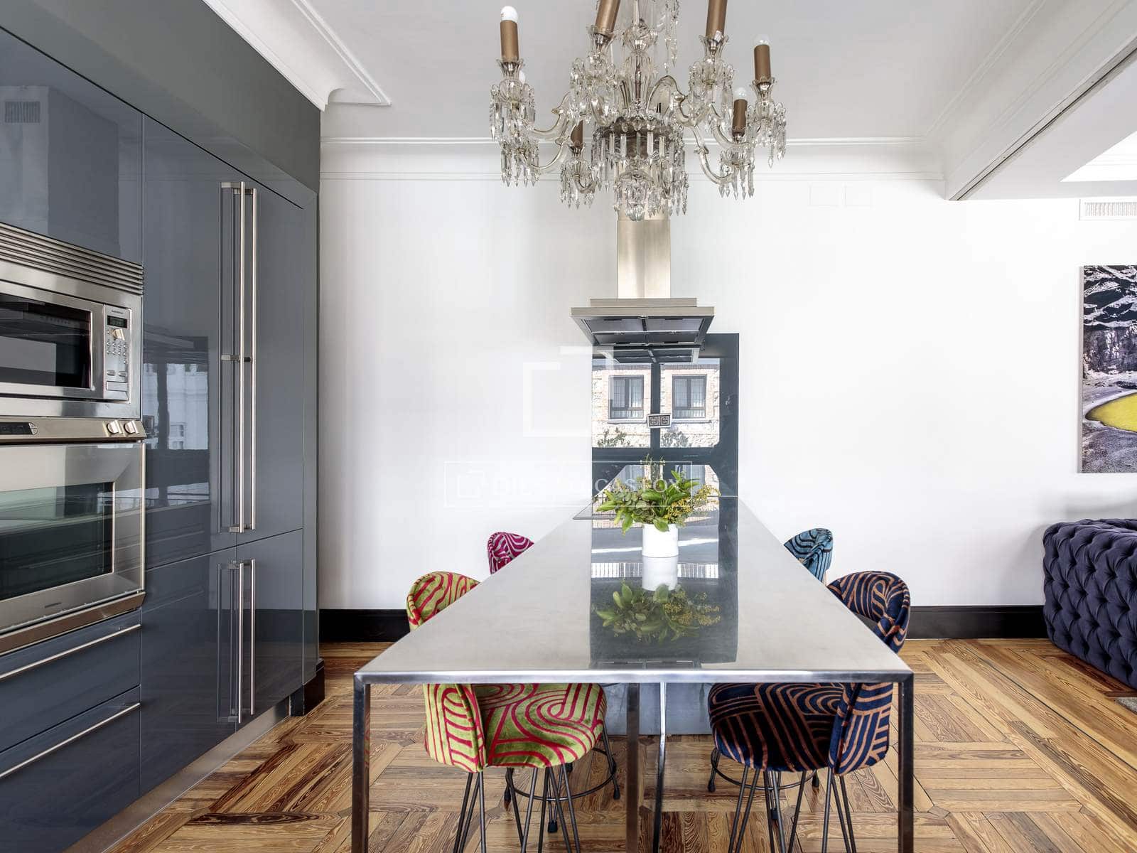 3 slaapkamer Appartement te huur in Madrid stad met garage - € 15.000 (Ref: 9733579)