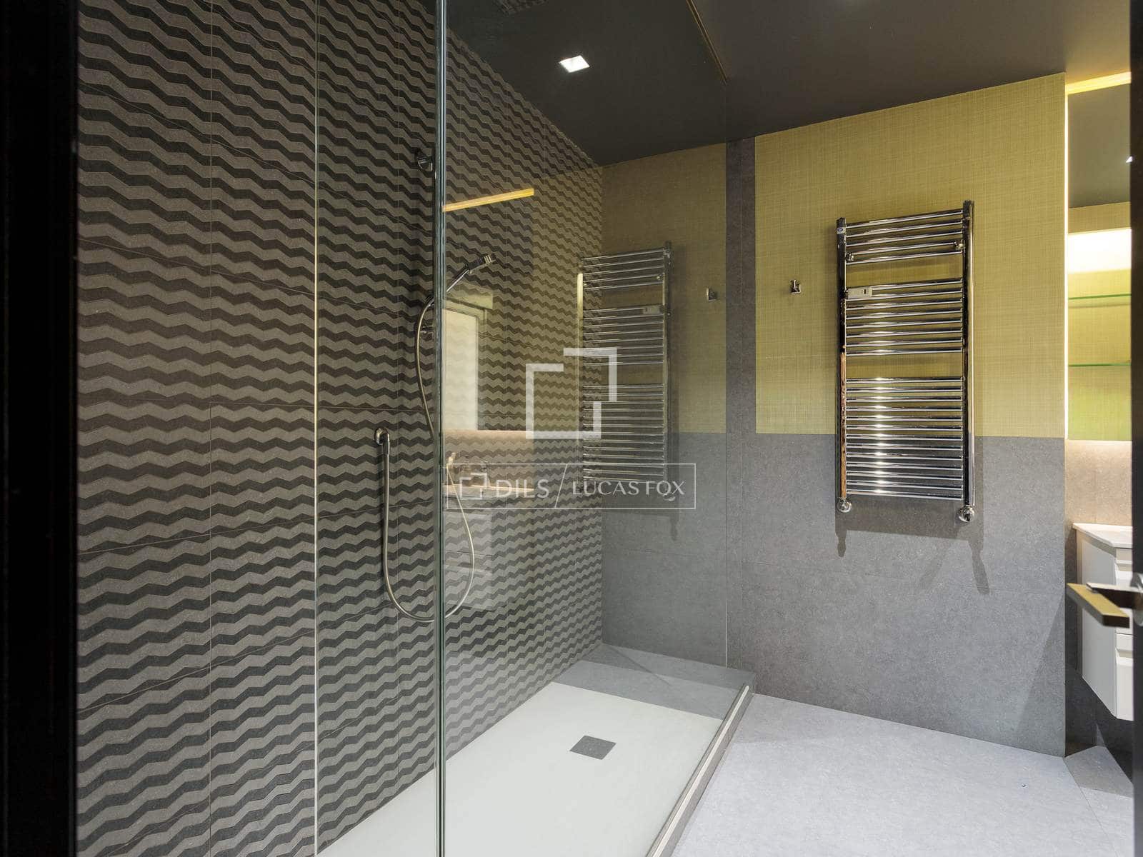 3 slaapkamer Appartement te huur in Madrid stad met garage - € 15.000 (Ref: 9733579)