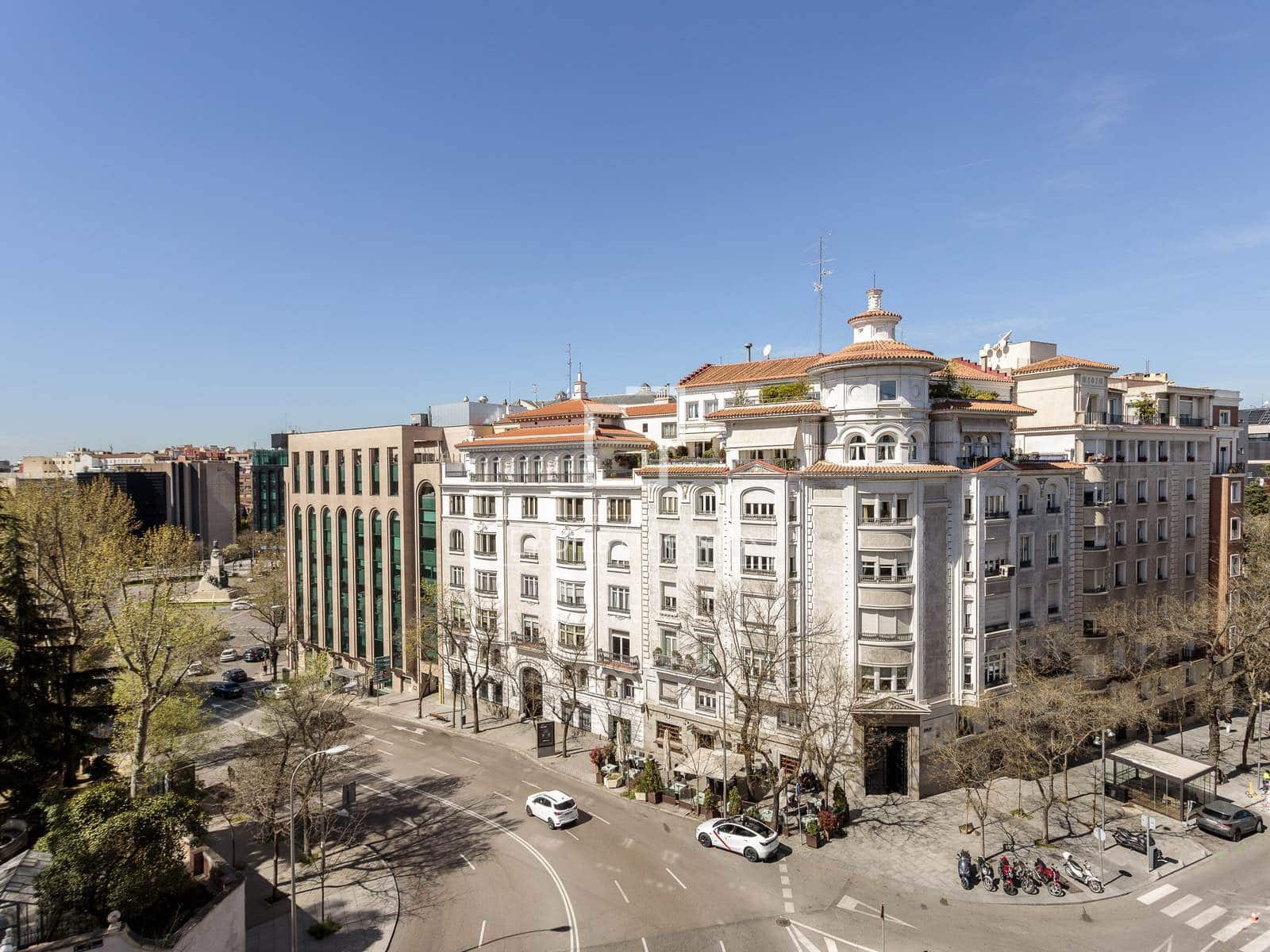 3 slaapkamer Appartement te huur in Madrid stad met garage - € 15.000 (Ref: 9733579)