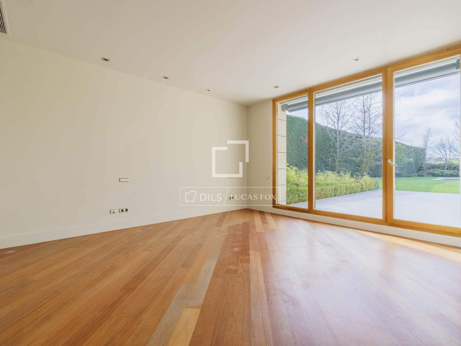 8 bedroom Villa for rent in Pozuelo de Alarcon with pool garage - € 29,000 (Ref: 9733580)