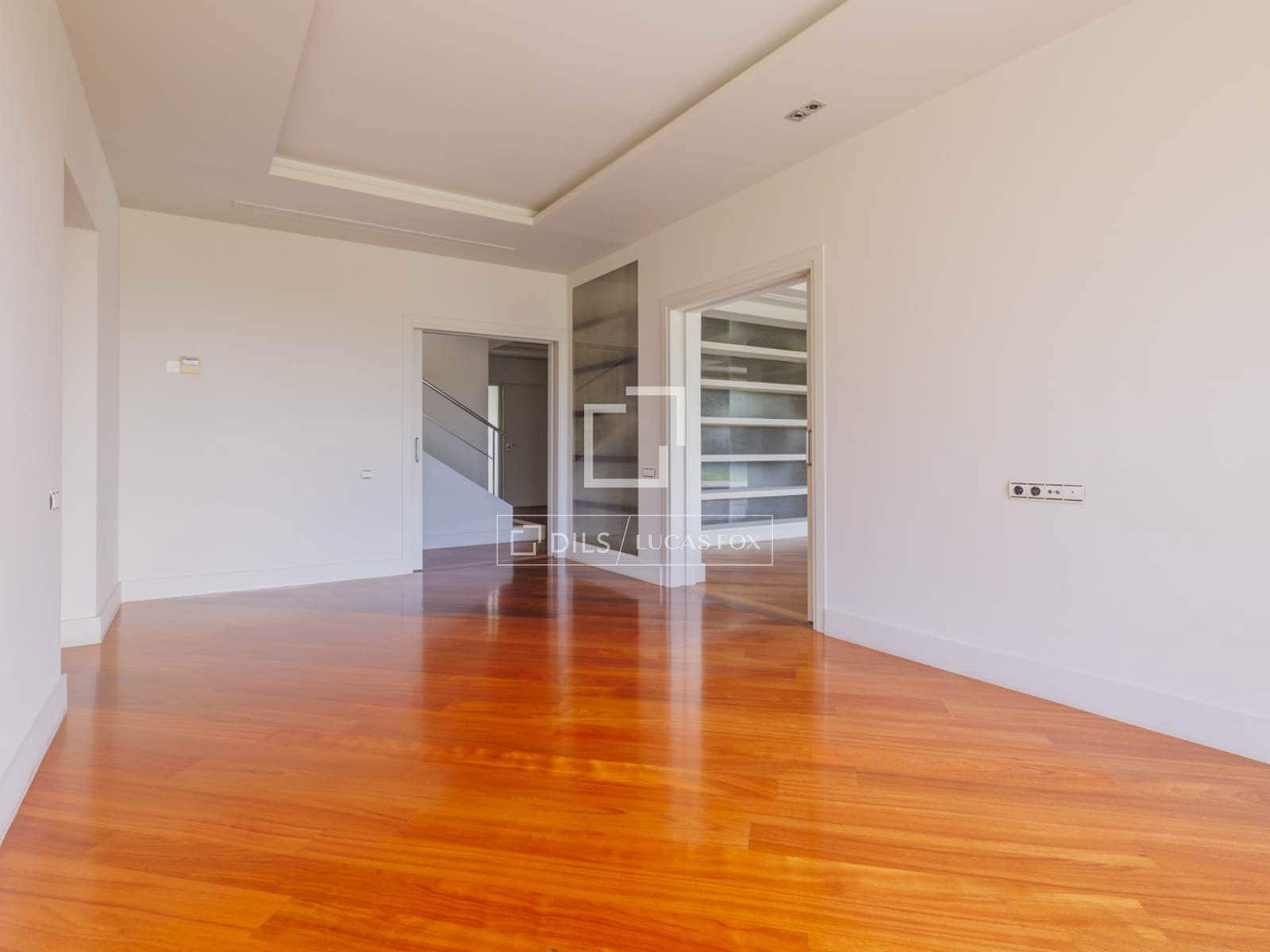 8 bedroom Villa for rent in Pozuelo de Alarcon with pool garage - € 29,000 (Ref: 9733580)