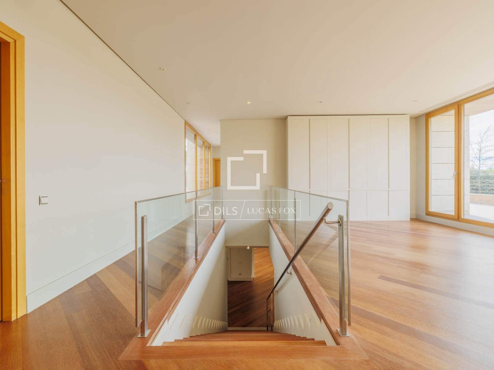 8 bedroom Villa for rent in Pozuelo de Alarcon with pool garage - € 29,000 (Ref: 9733580)