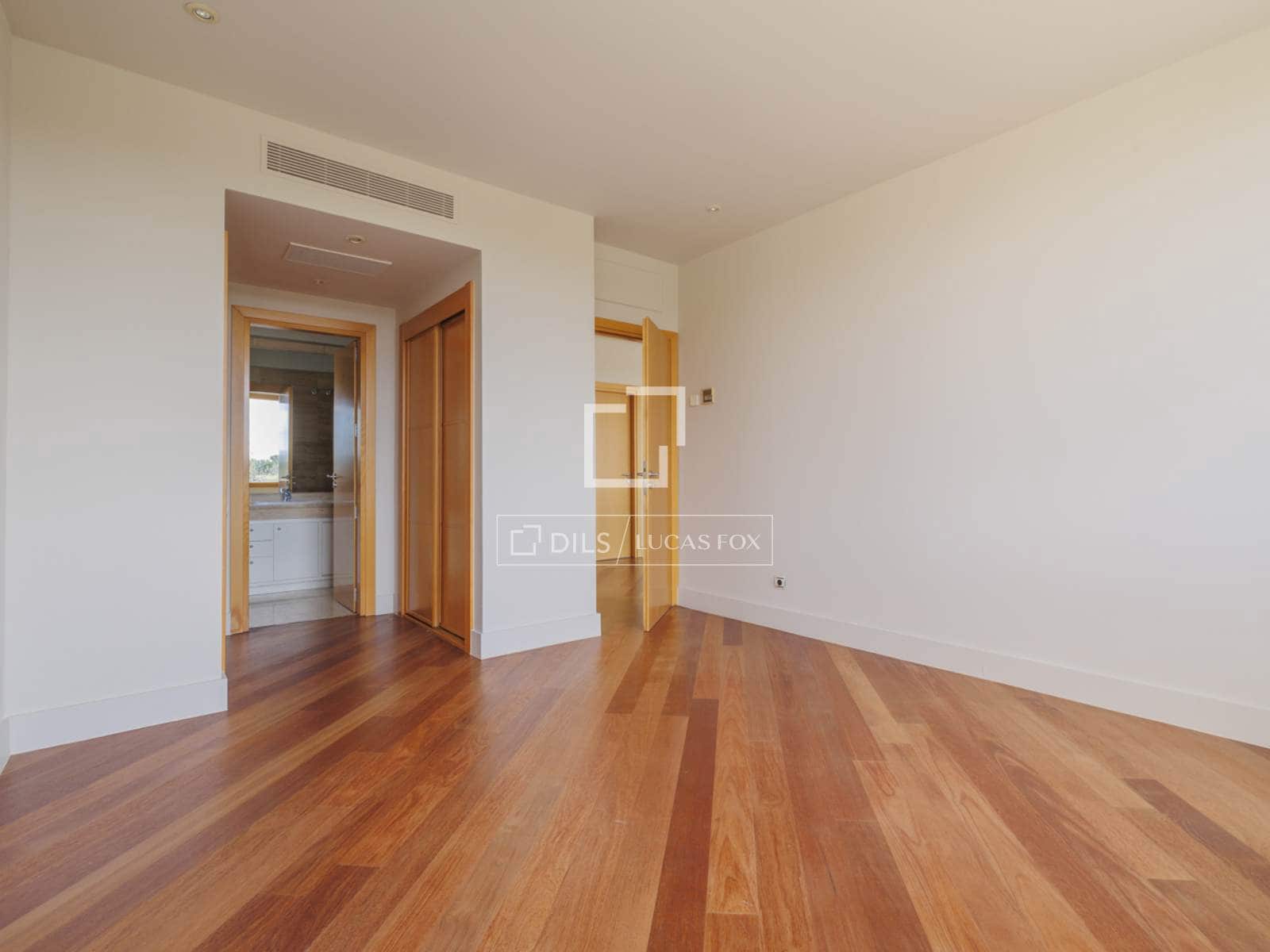 8 bedroom Villa for rent in Pozuelo de Alarcon with pool garage - € 29,000 (Ref: 9733580)