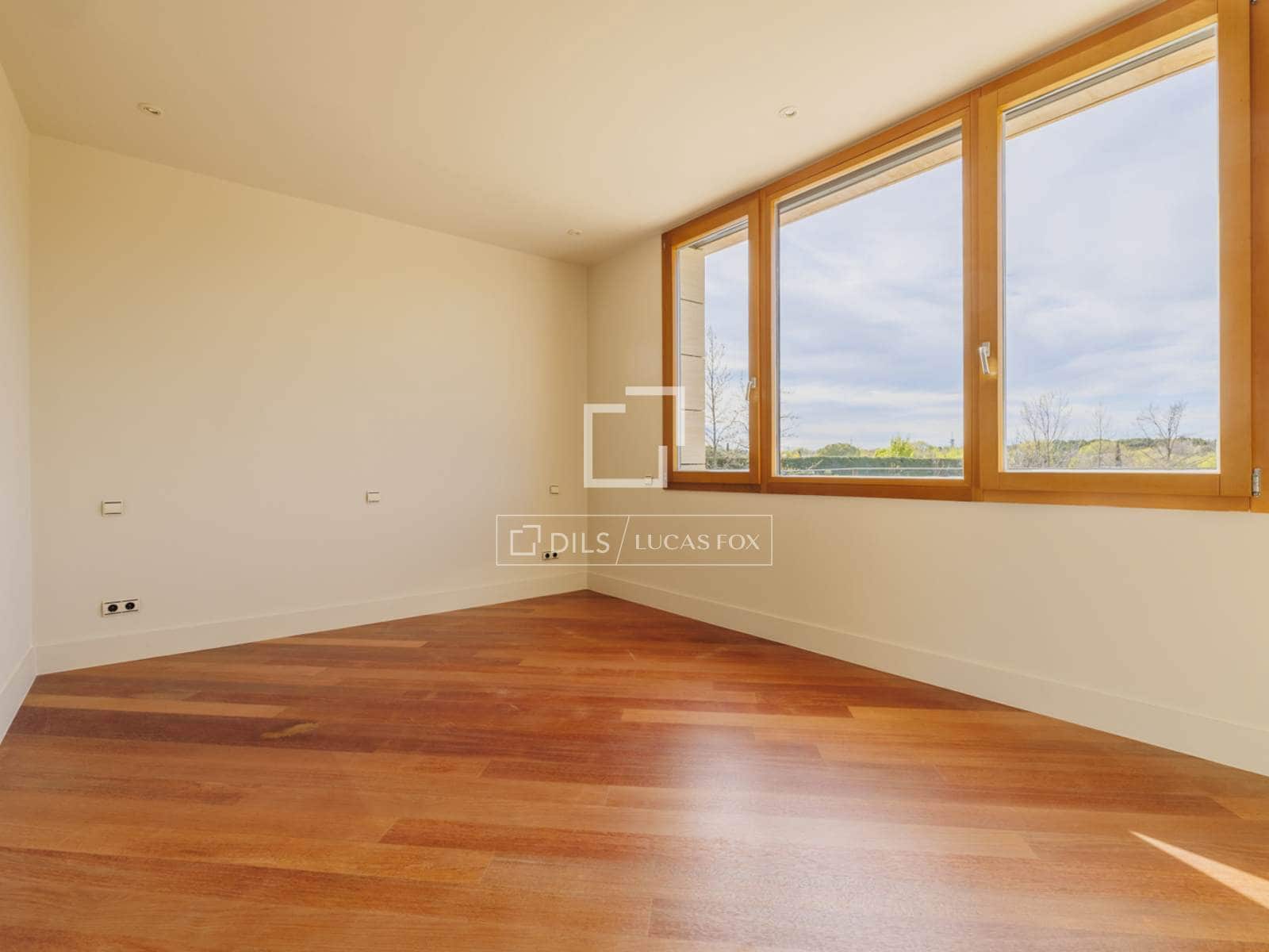 8 bedroom Villa for rent in Pozuelo de Alarcon with pool garage - € 29,000 (Ref: 9733580)