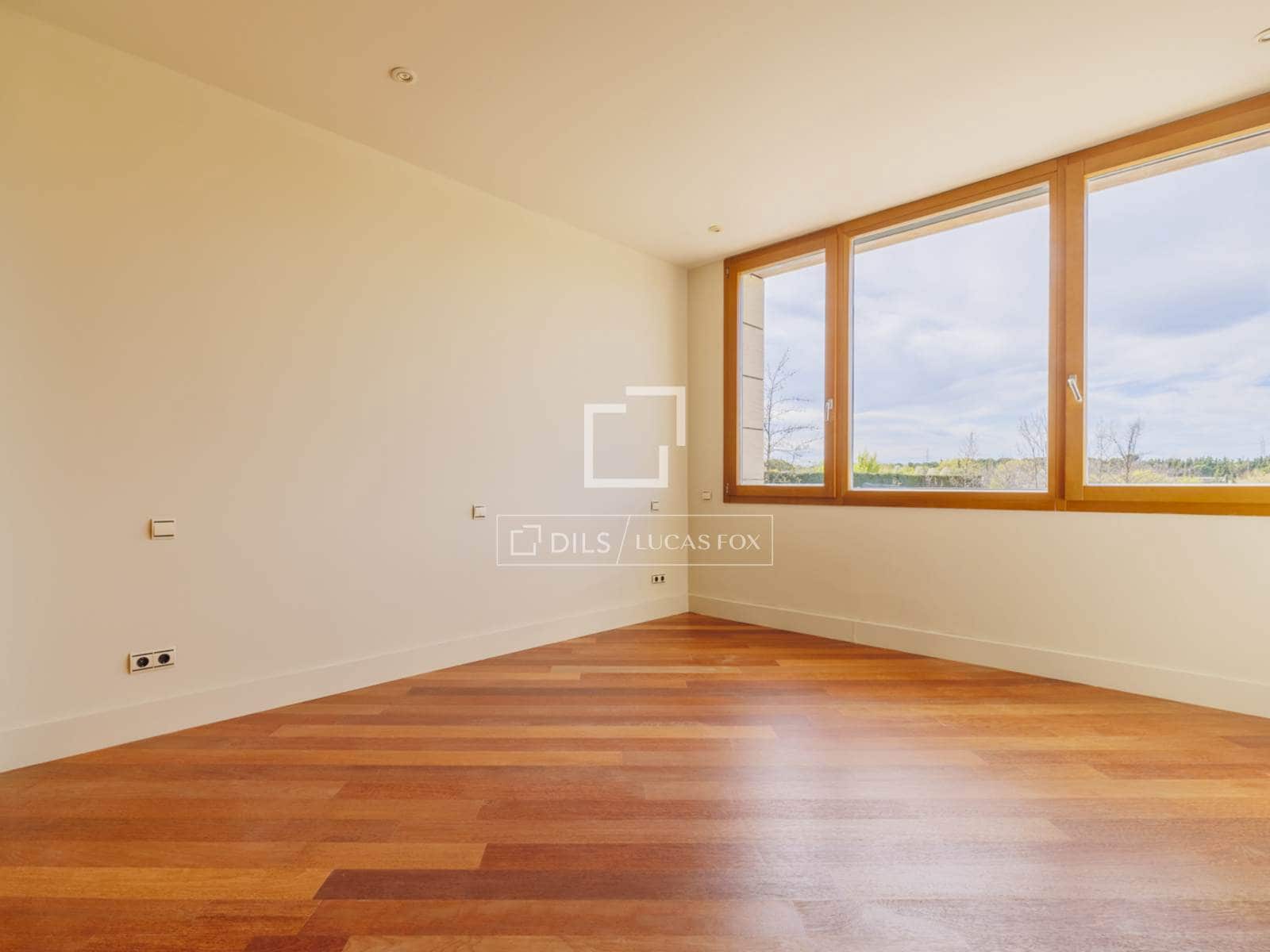 8 bedroom Villa for rent in Pozuelo de Alarcon with pool garage - € 29,000 (Ref: 9733580)