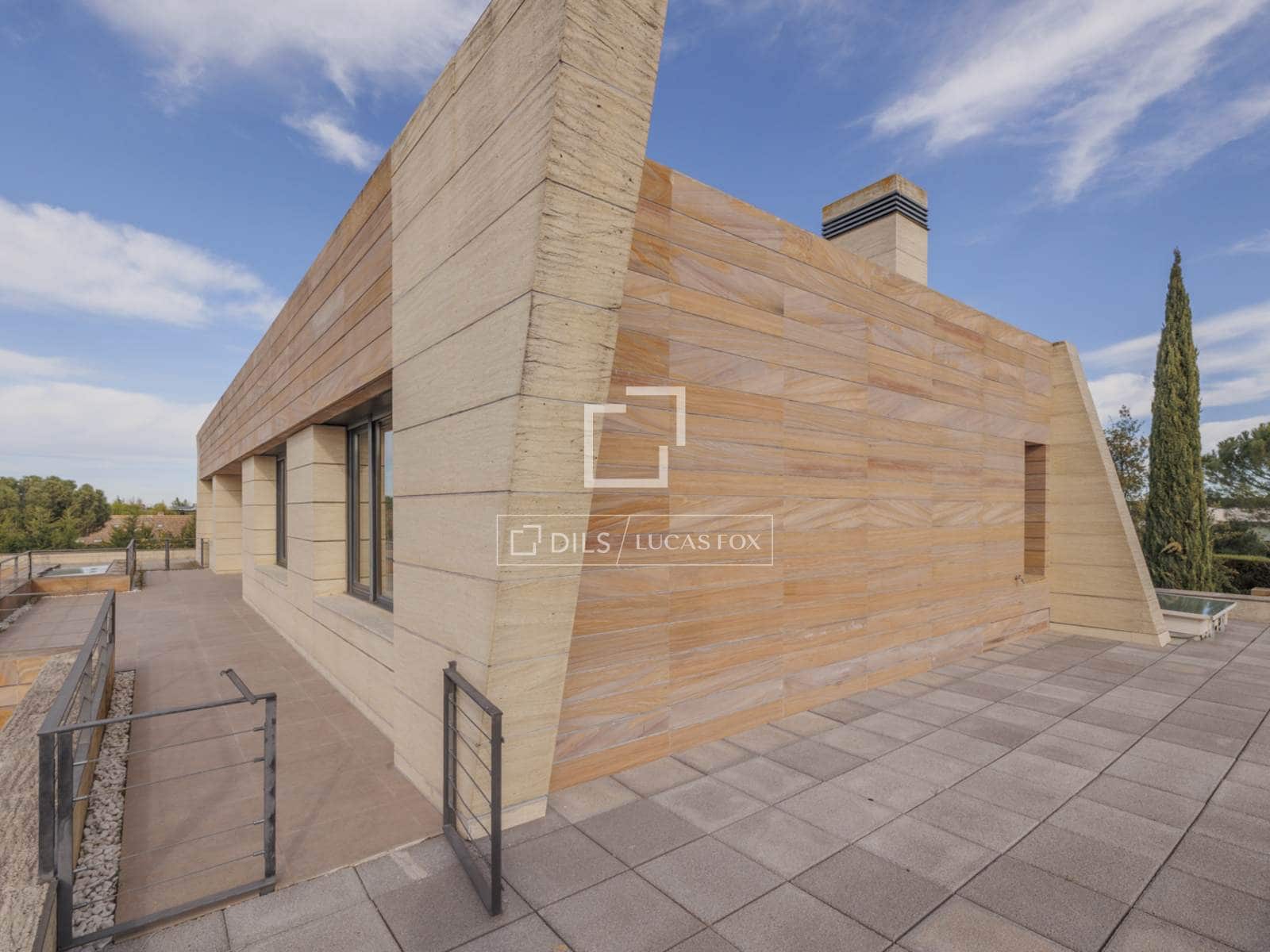 8 bedroom Villa for rent in Pozuelo de Alarcon with pool garage - € 29,000 (Ref: 9733580)