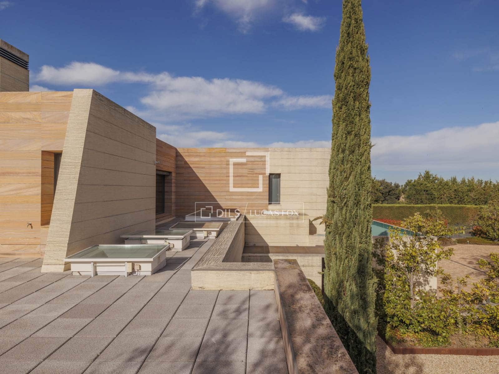 8 bedroom Villa for rent in Pozuelo de Alarcon with pool garage - € 29,000 (Ref: 9733580)