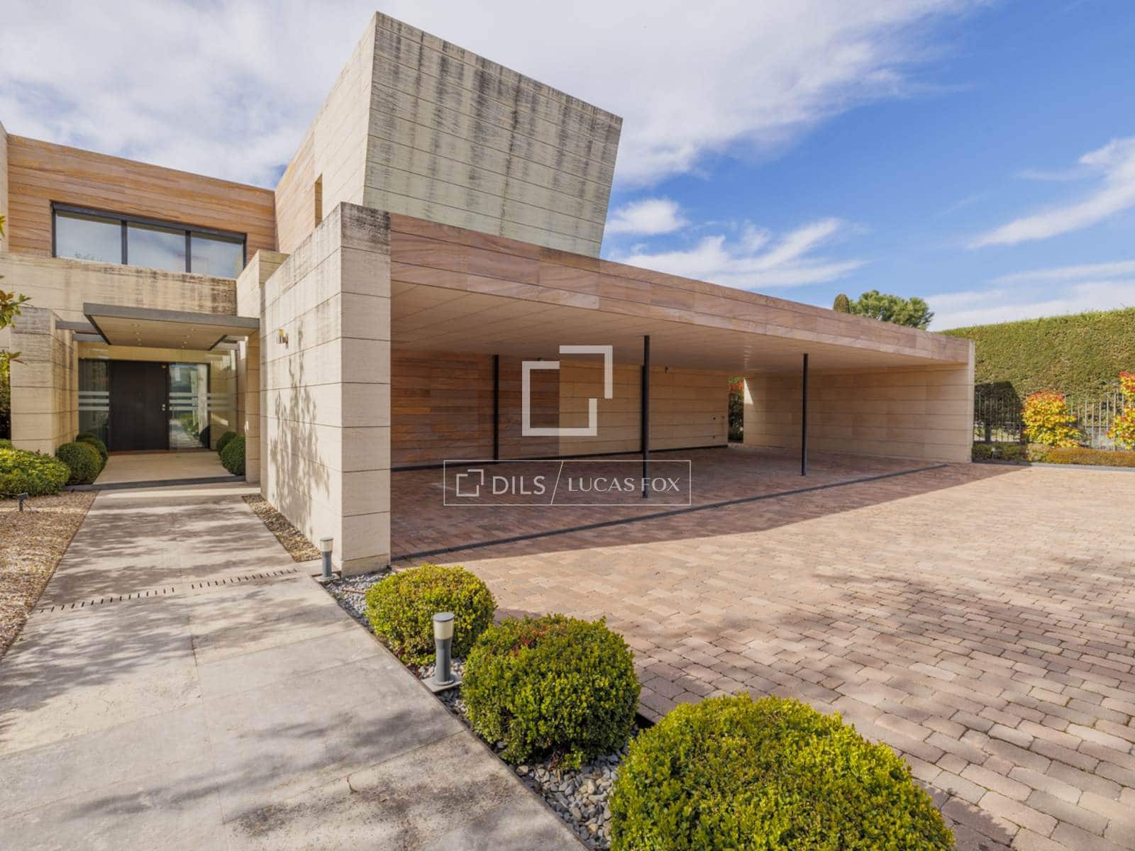 8 bedroom Villa for rent in Pozuelo de Alarcon with pool garage - € 29,000 (Ref: 9733580)