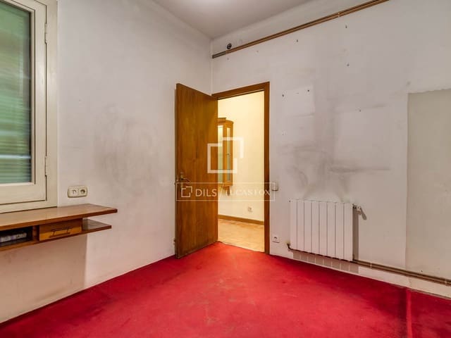 Apartamento de 5 habitaciones en Barcelona ciudad en venta - 750.000 € (Ref: 9733581)