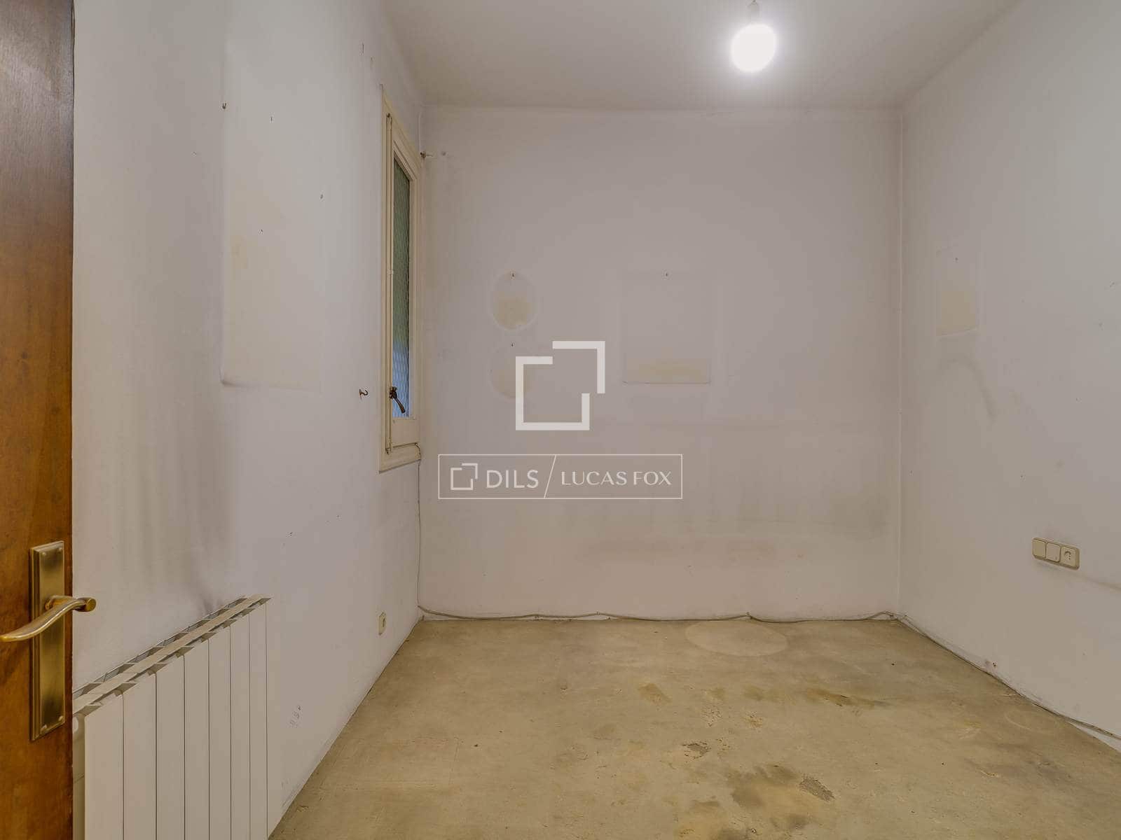 Apartamento de 5 habitaciones en Barcelona ciudad en venta - 750.000 € (Ref: 9733581)