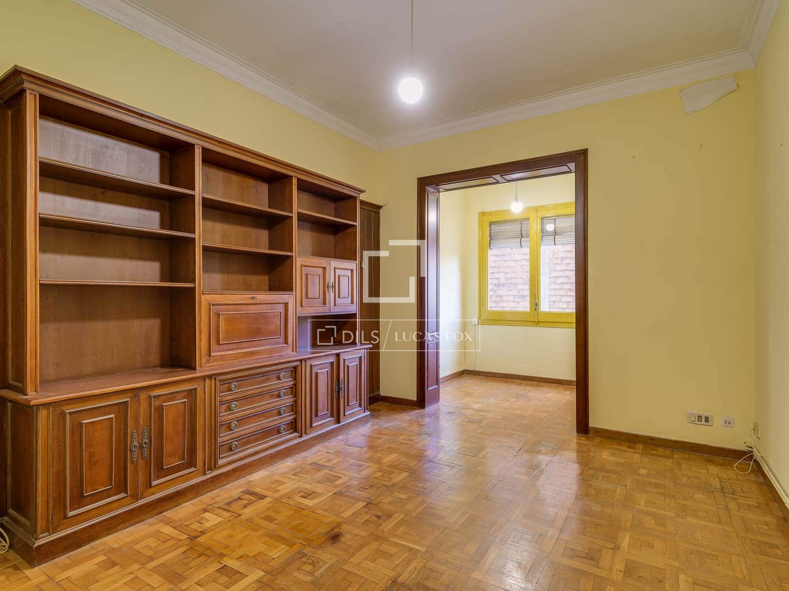 Apartamento de 5 habitaciones en Barcelona ciudad en venta - 750.000 € (Ref: 9733581)