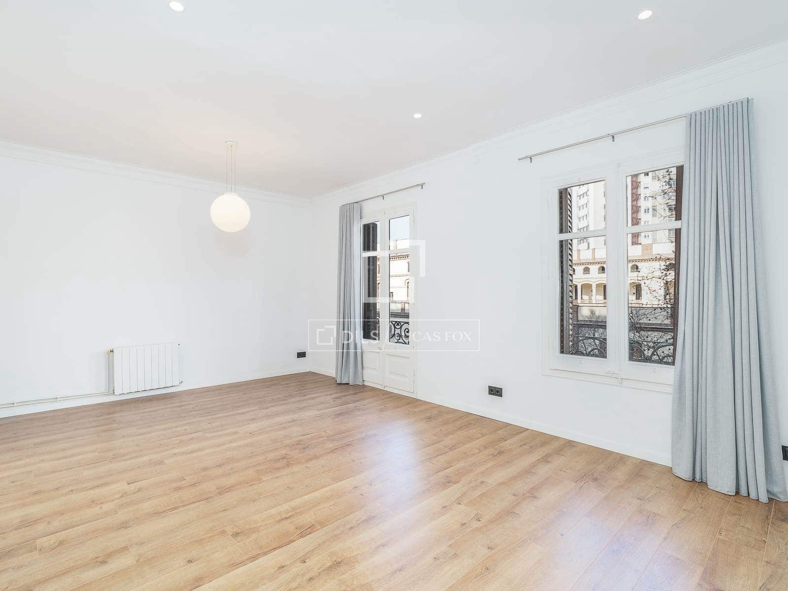 Apartamento de 5 habitaciones en Barcelona ciudad en venta - 750.000 € (Ref: 9733581)