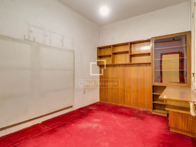 Apartamento de 5 habitaciones en Barcelona ciudad en venta - 750.000 € (Ref: 9733581)