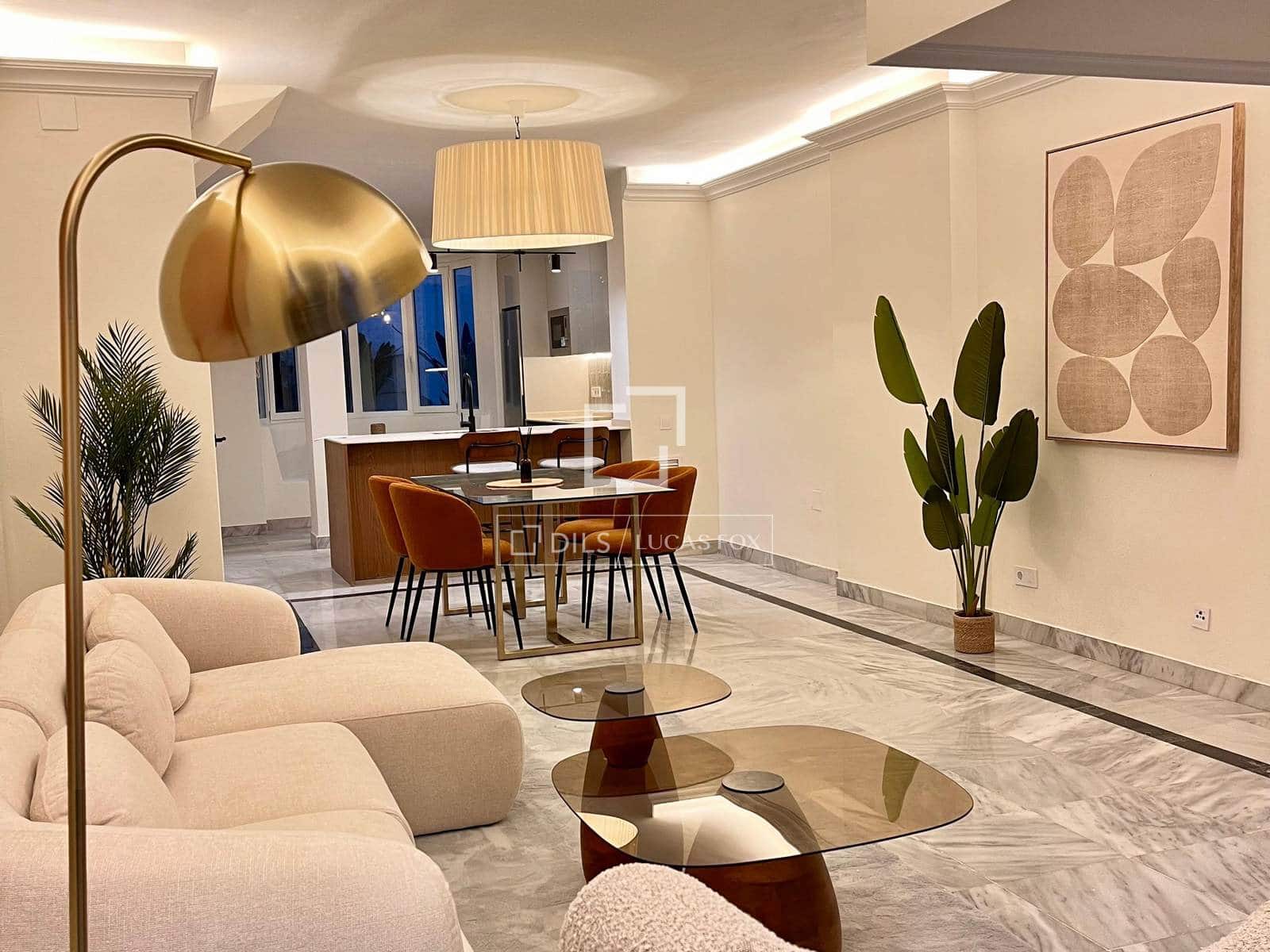 2 soverom Leilighet til salgs i Marbella med svømmebasseng garasje - € 799 000 (Ref: 9733744)