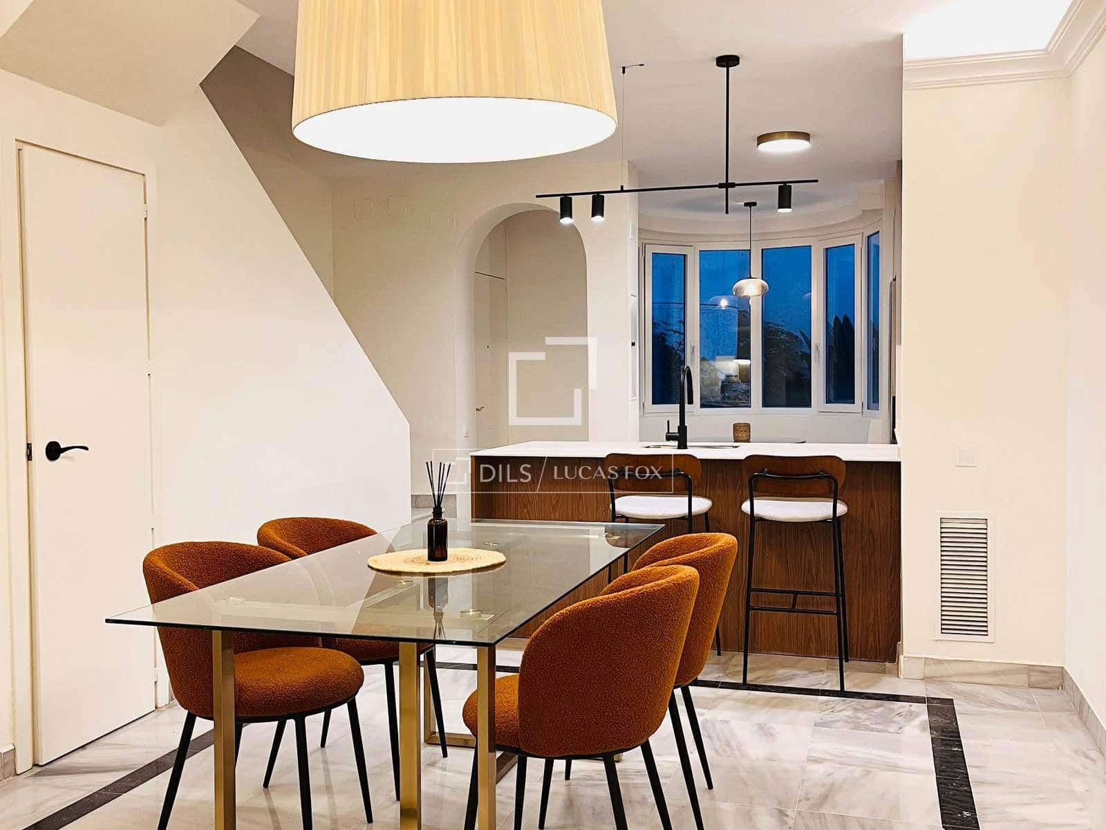 2 soverom Leilighet til salgs i Marbella med svømmebasseng garasje - € 799 000 (Ref: 9733744)