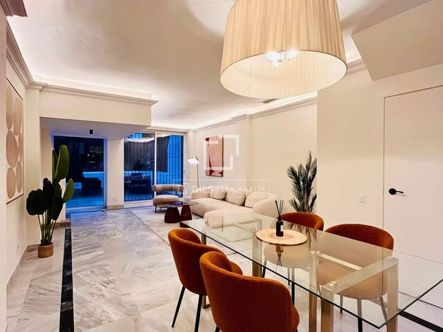 2 soverom Leilighet til salgs i Marbella med svømmebasseng garasje - € 799 000 (Ref: 9733744)