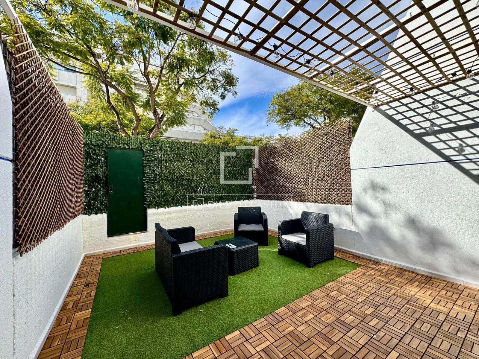 2 soverom Leilighet til salgs i Marbella med svømmebasseng garasje - € 799 000 (Ref: 9733744)