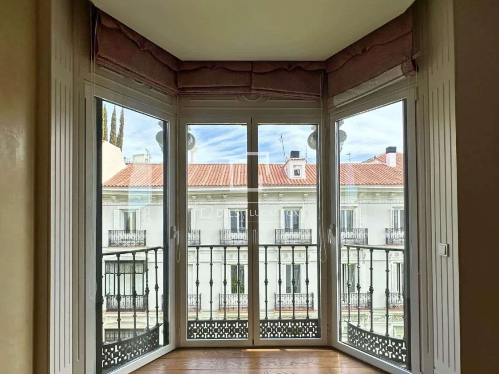 Apartment for sale in Madrid city - € 7,650,000 (Ref: 9733876)